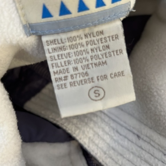 Cabela's Purple Rain Jacket - Picture 7 of 8